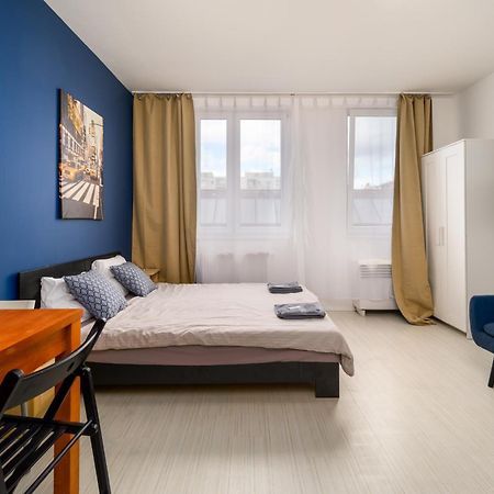 Sun Resort Residential Suite-Free Parking Garage Same Building Budapest Bagian luar foto
