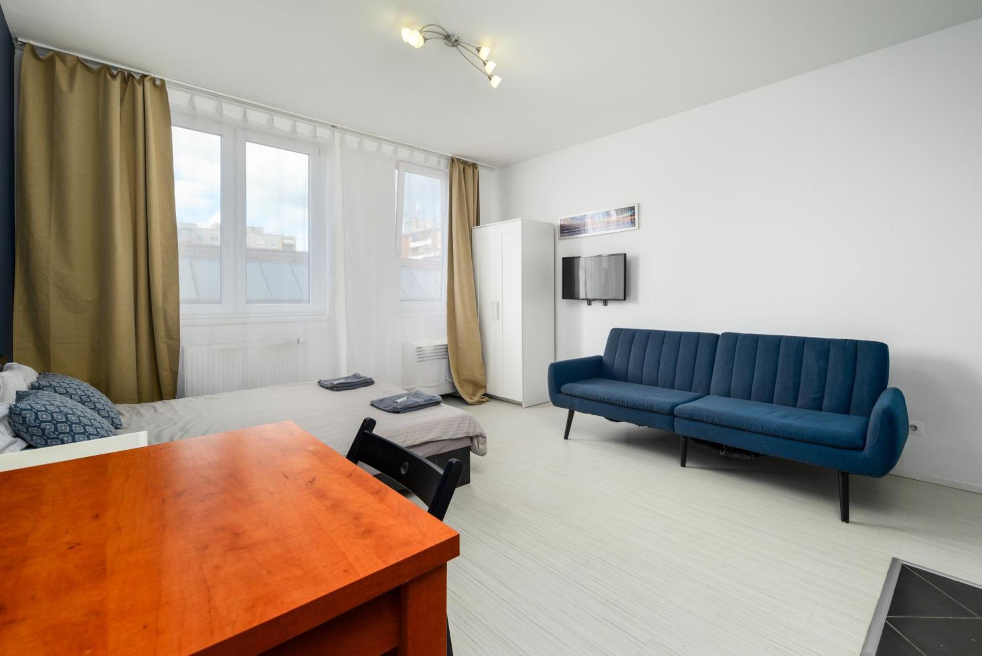 Sun Resort Residential Suite-Free Parking Garage Same Building Budapest Bagian luar foto