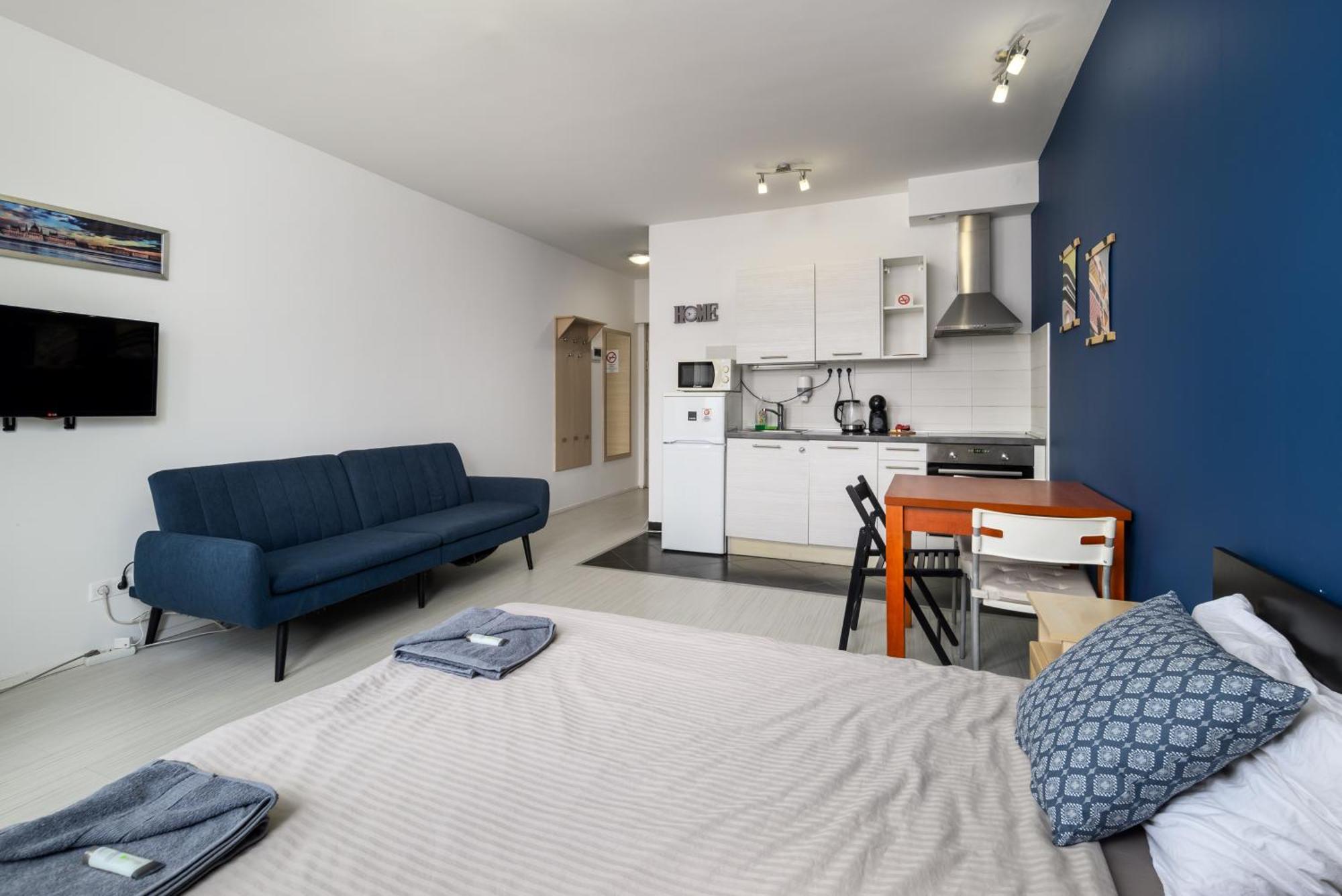 Sun Resort Residential Suite-Free Parking Garage Same Building Budapest Bagian luar foto